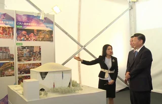 ▲國家主席習(xí)近平聽取了西九文化區(qū)規(guī)劃等情況的介紹。