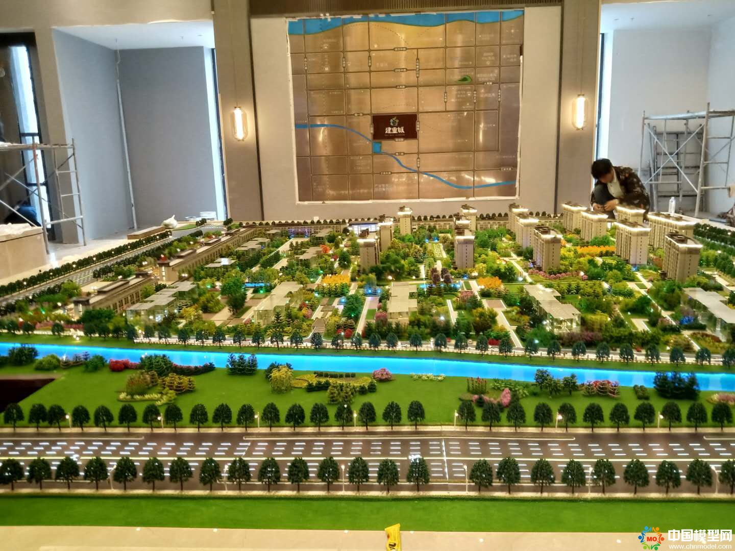 樓盤沙盤模型制作、別墅沙盤模型制作、城市規(guī)劃沙盤制作、建筑模型設(shè)計制作、工業(yè)模型設(shè)計制作、數(shù)字多媒體沙盤制作